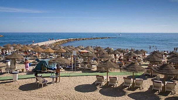 Нудистский пляж Марбелья в Коста дель Соль