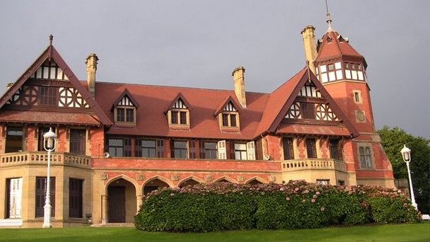 Дворец Мирамар в Сан-Себастьяне