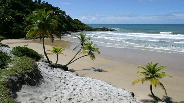 Пляж Энгенхоча в Итакаре