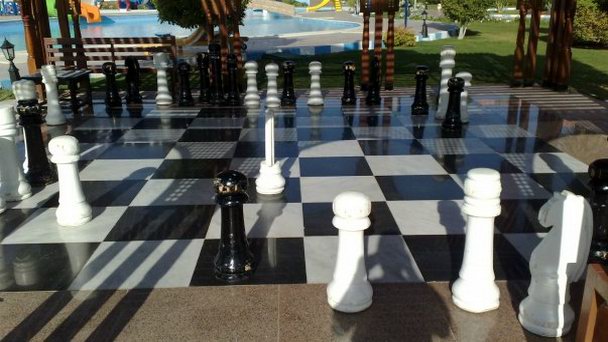 Шахматы в отеле Royal Albatros Moderna в Шарм-Эль-Шейхе