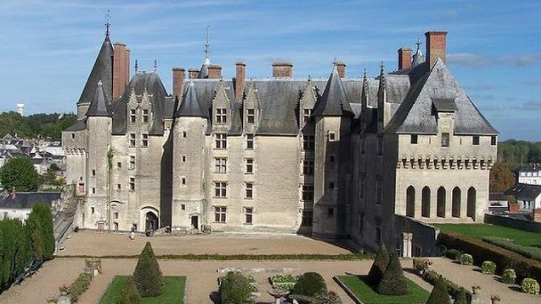 Замок Лош в Долине Луары