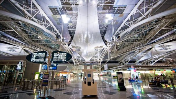 Аэропорт Порту Франциско де Са Карнейро