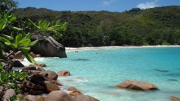 Бухта Лацио в Праслине Бухта Лацио в Праслине