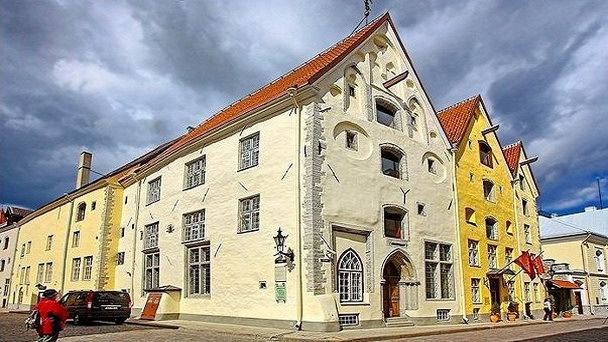 Дом Три сестры в Таллине