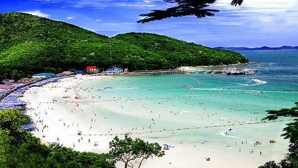 Пляж Tawaen в Провинции Чонбури