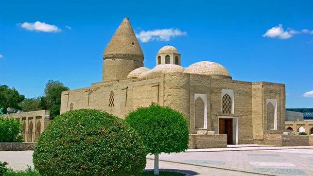 Мавзолей Чашма Айюб в Бухаре