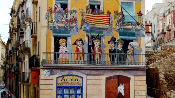 Разрисованный дом в Таррагоне в Таррагоне