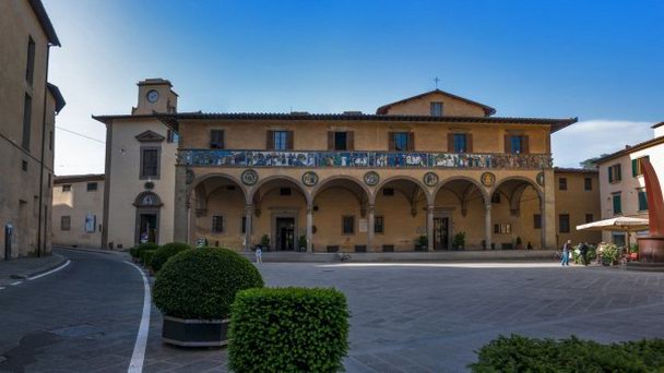 Больница «Чеппо» (Ospedale del Ceppo) в Тоскане