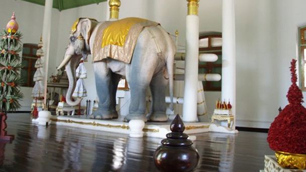 Музей королевского слона в Бангкоке Музей королевского слона в Бангкоке