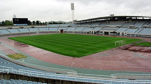 Стадион Чхонан в Сеуле Стадион Чхонан в Сеуле