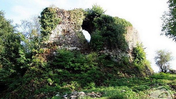 Замок Баграта в Сухуми