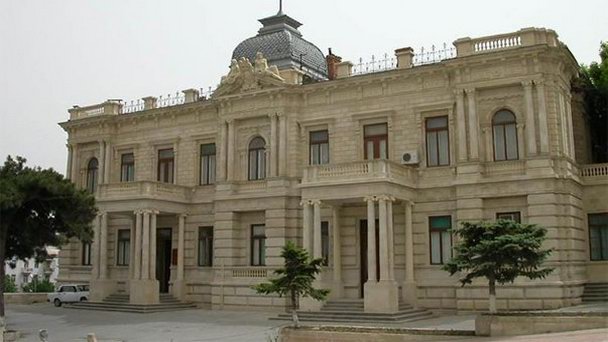 Национальный музей искусств Азербайджана в Баку