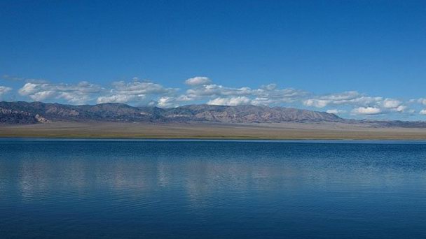 Соленое озеро Хяргас нуур в Улан-Баторе