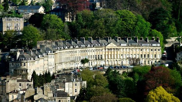 Жилой комплекс «Кэмден-Кресент» в Англии