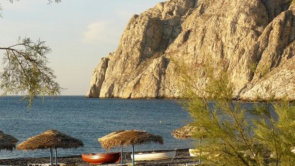 Пляж Камари на Санторини