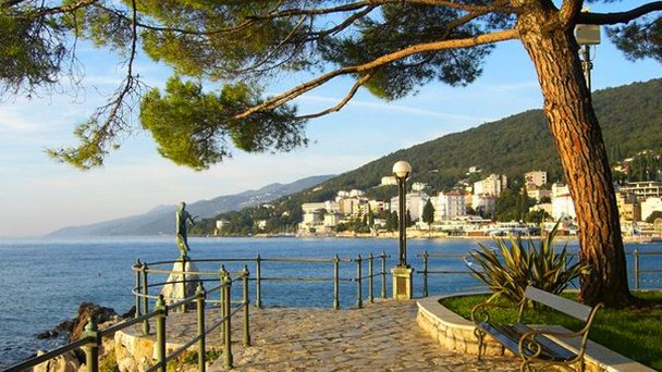 Променад Опатийское Лангомаре в Пуле