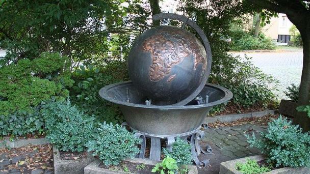 Фонтан Brunnen in der Lossaustrase в Баварии