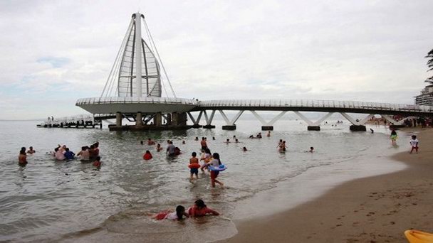 Пирс Los Muertos в Пуэрто-Вальярте