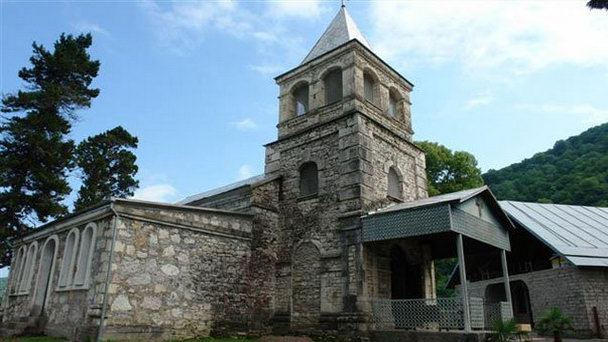 Каманский храм в Сухуми