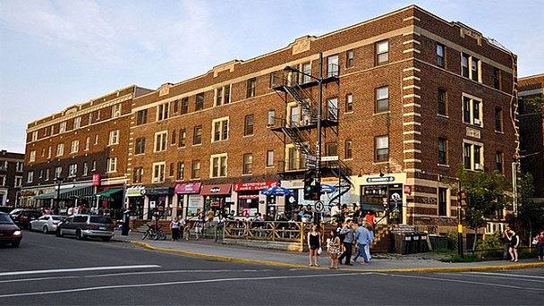 Улица Монклэнд в Монреале