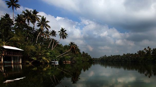 Река Ганга в Велигаме