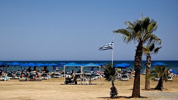 Пляж Финикудес в Ларнаке