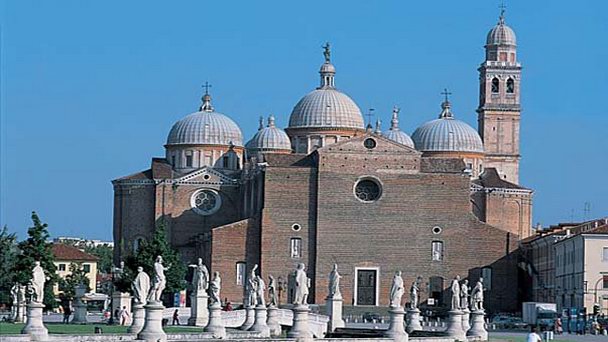 Базилика святой Иустины в Падуе в Венеции