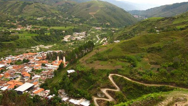 Андская деревня Табай в Баринасе