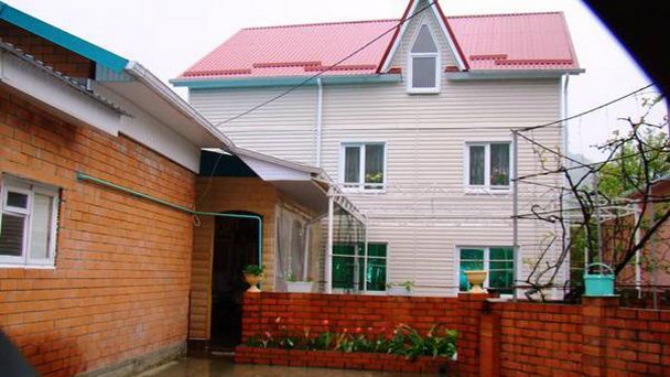 Магазин Медовый домик у озера Рица в Гагре