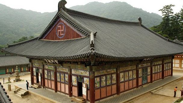 Буддийский монастырь Хэинса в Чхунчхон-Пукто Буддийский монастырь Хэинса в Чхунчхон-Пукто