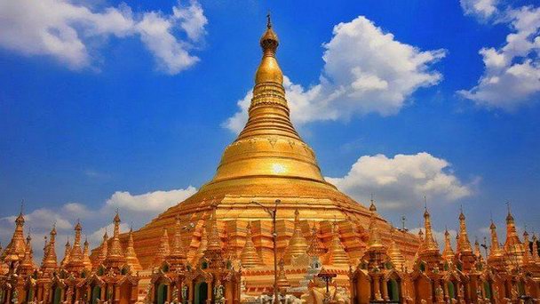 Национальный театр Янгона