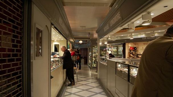 Антикварный рынок Grays в Лондоне