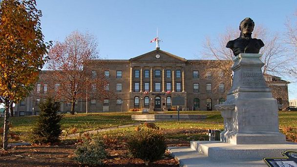 Здание суда Броквилла в Онтарио