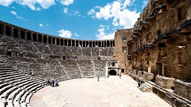 Древний театр в Белеке