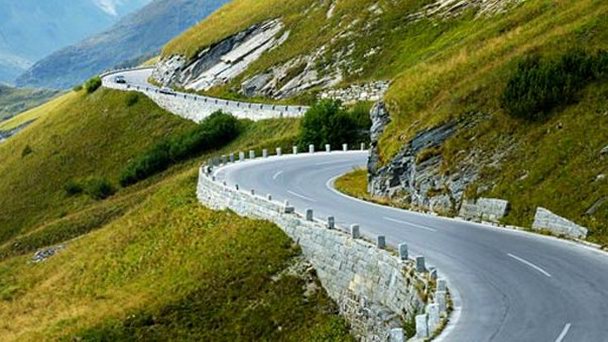 Австрийская дорога Гросглокнер в Гайнберге