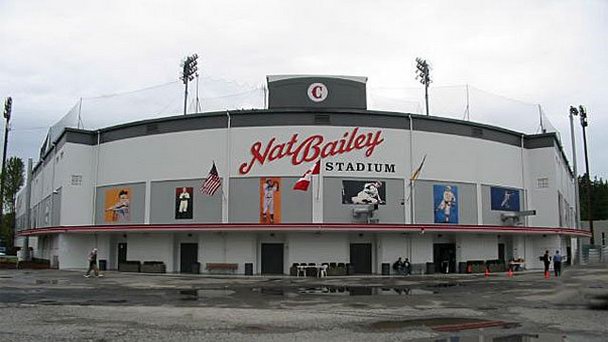 Стадион Nat Bailey в Ванкувере Стадион Nat Bailey в Ванкувере