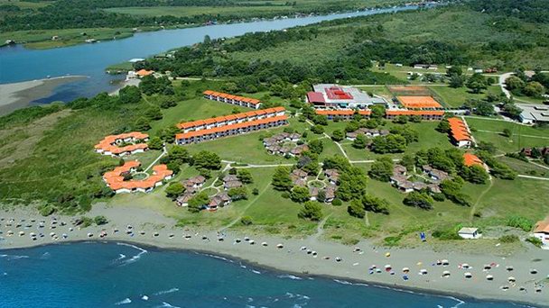 Остров Ада Бояна на Ульциньской ривьере