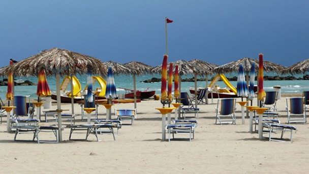 Пляж в Розето-дельи Абруцци в Абруццо Пляж в Розето-дельи Абруцци в Абруццо