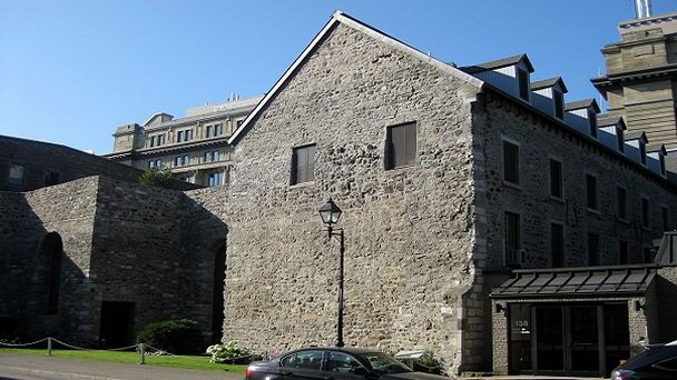 Cтарая больница в Монреале