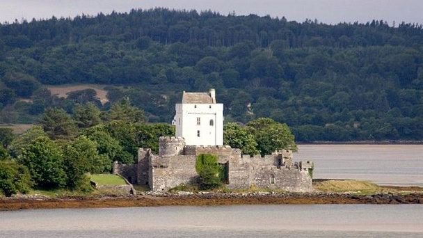 Замок До в Донеголе