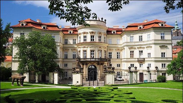 Дворец Лобковича в Праге