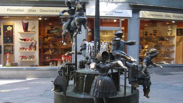 Фонтан кукол в Северном Рейн-Вестфалии