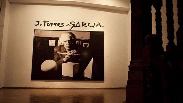 Музей Торреса-Гарсиа в Монтевидео Музей Торреса-Гарсиа в Монтевидео
