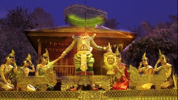 Деревня изделий народного промысла Пхном Чун Чинг в Сием Рипе Деревня изделий народного промысла Пхном Чун Чинг в Сием Рипе