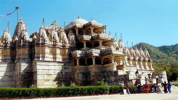 Храм Адинатх в Раджастане