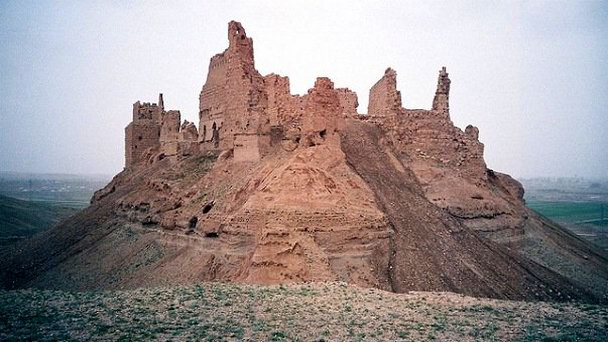 Замок Рахба в Дэйр Эззоре