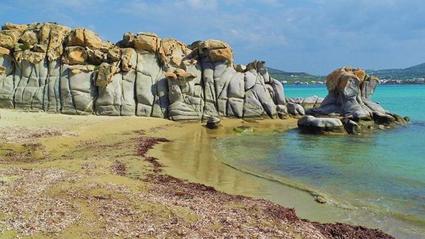 Пляж Колимбитрес в Паросе