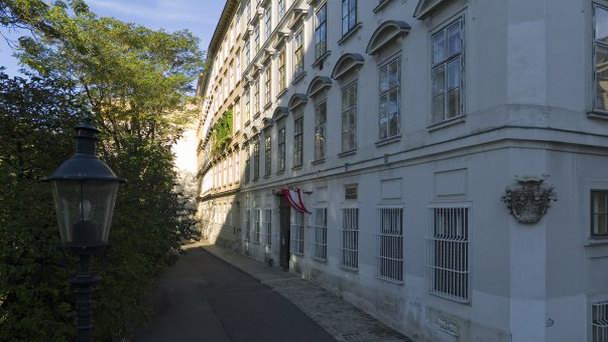 Молькер Бастай в Вене