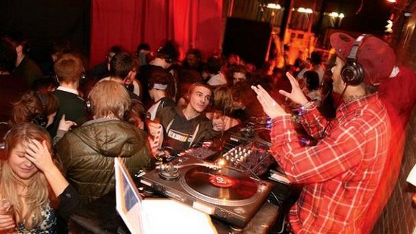 Клуб Corsica Studios в Лондоне