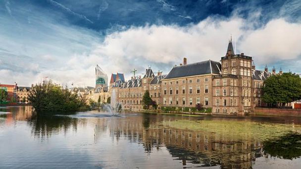 Бинненхоф - Замок Графелийк в Гааге